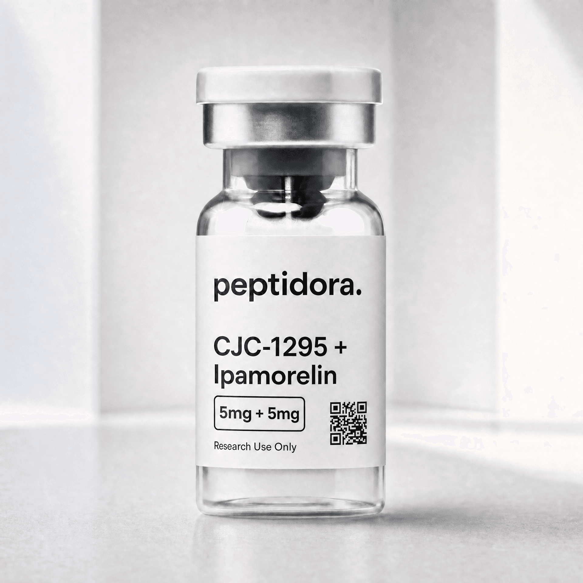 CJC-1295 + Ipamorelin, 5 mg + 5 mg. Fotografía original del vial PEPTIDORA.